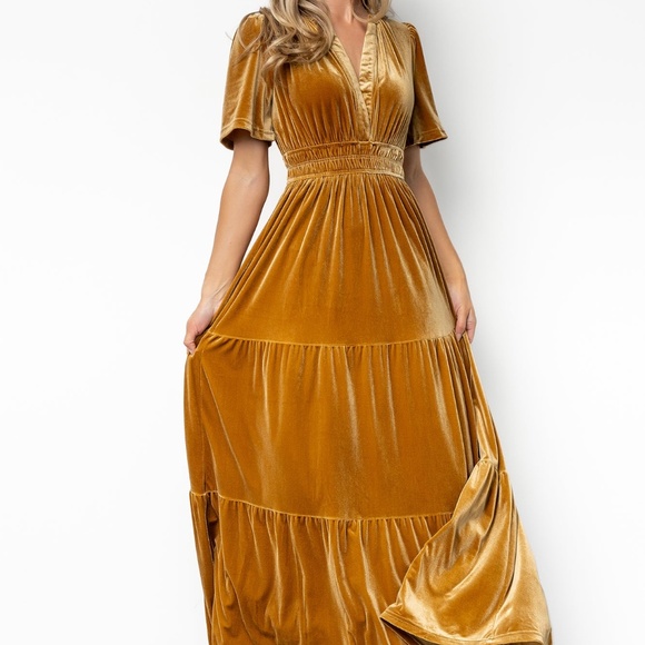 Baltic Born Artemis Velvet Maxi Dress | Dark Gold Size MM - Picture 2 of 5